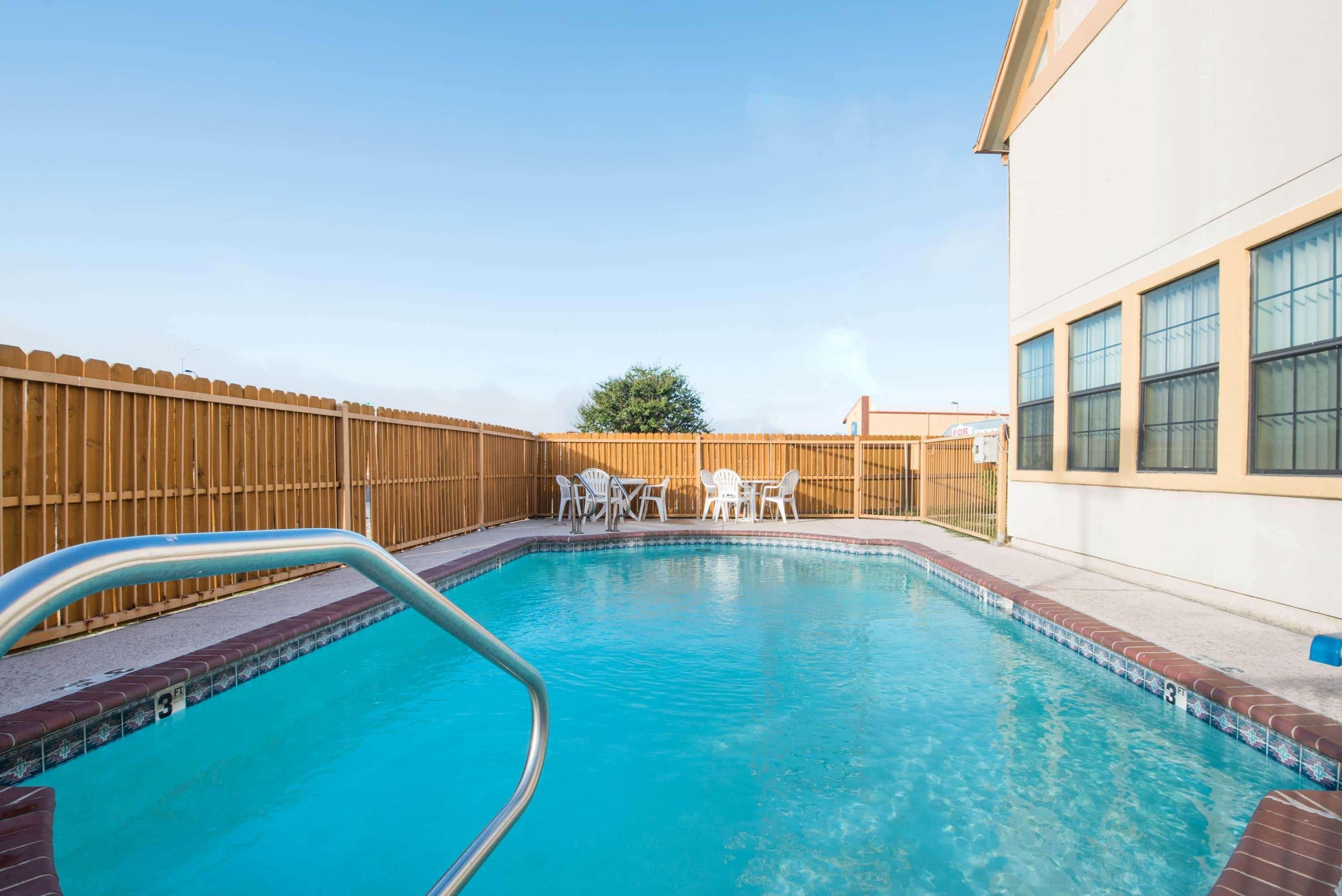 Howard Johnson By Wyndham סן מרקוס מראה חיצוני תמונה